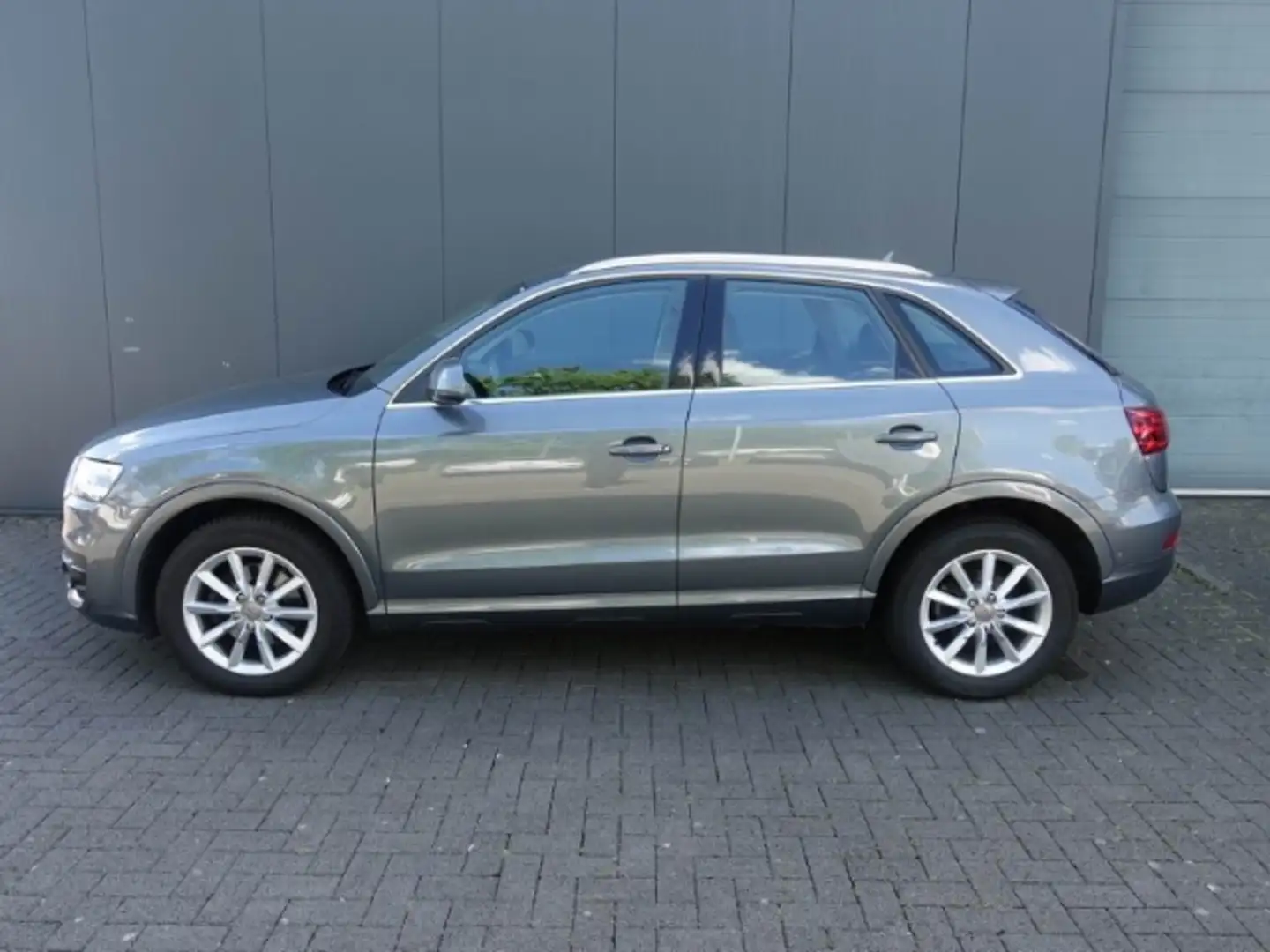 Vehicle image, number 2