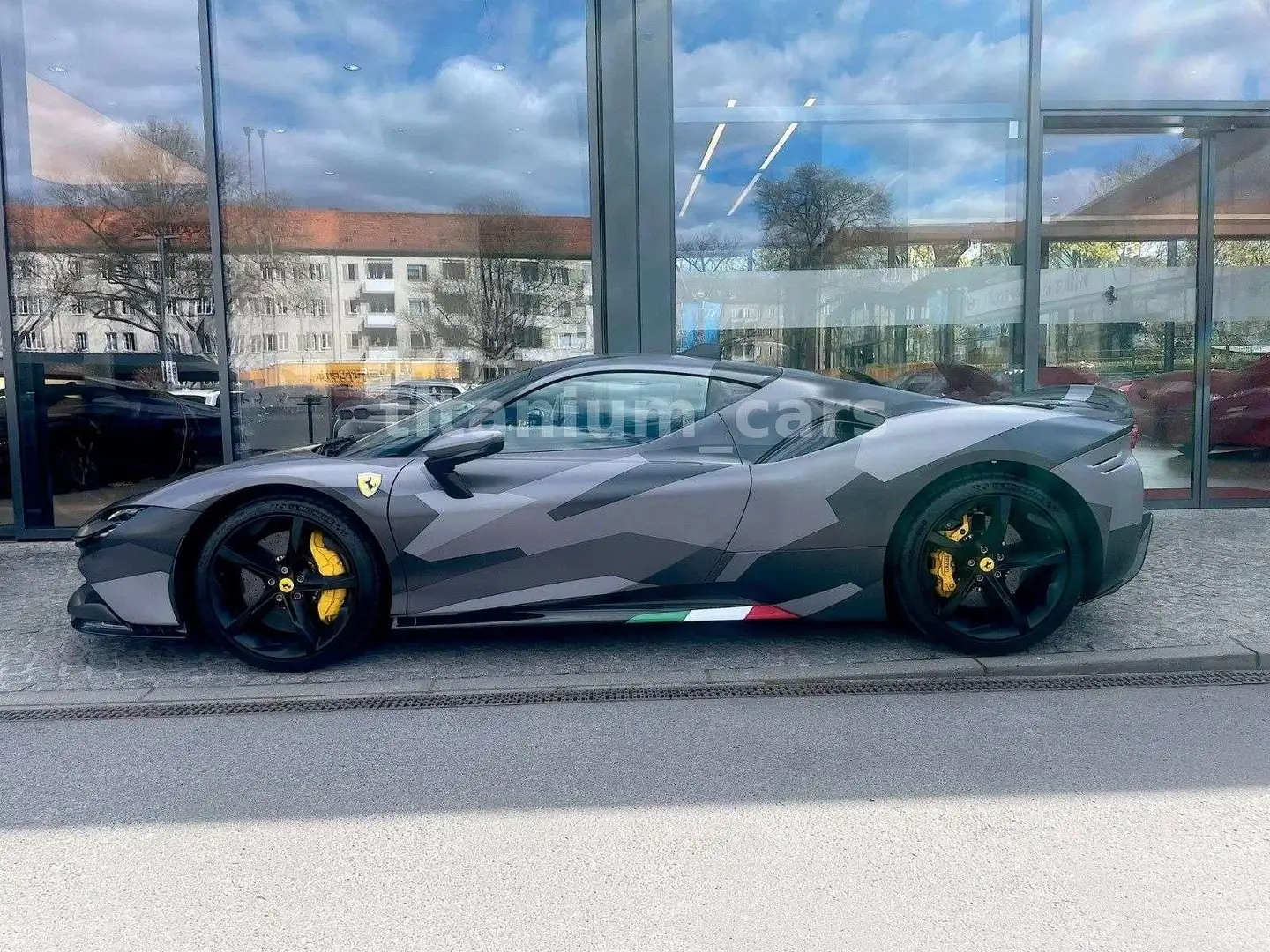 Vehicle image, number 4