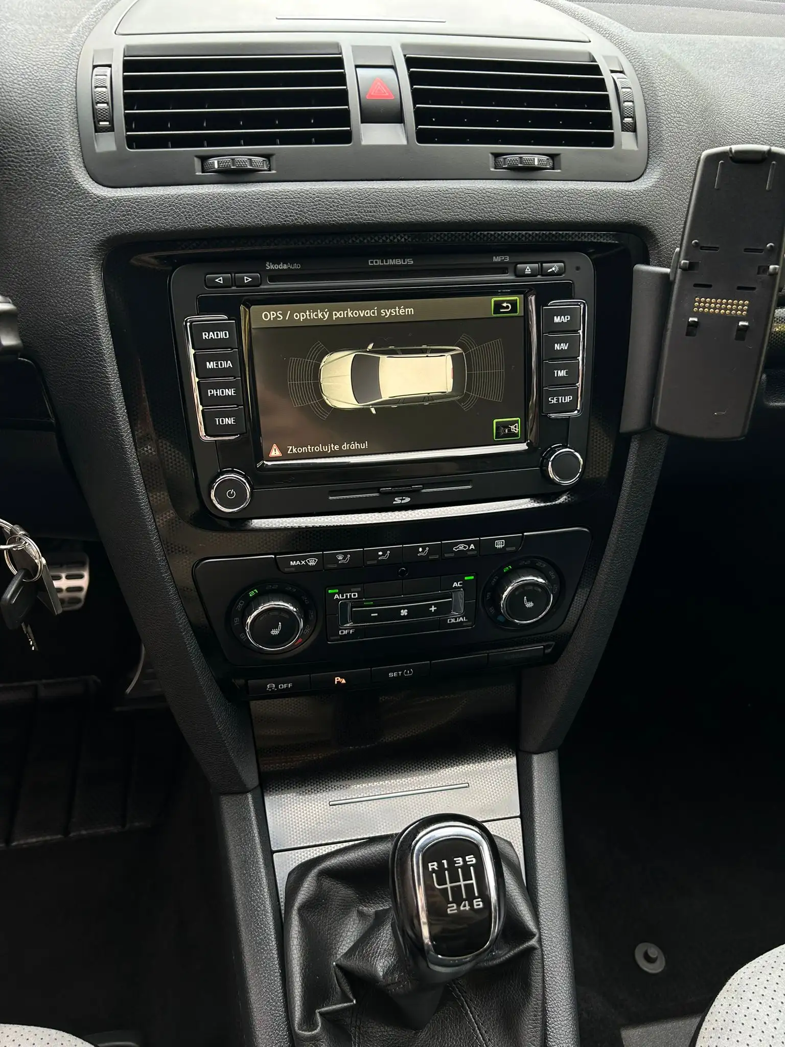 Vehicle image, number 7