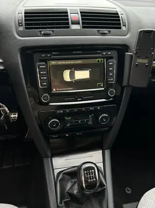 Vehicle image thumbnail, number 7