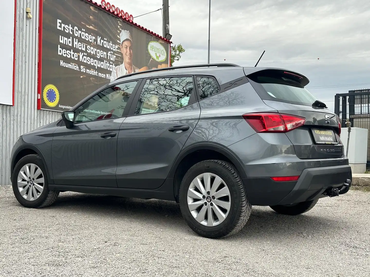 Vehicle image, number 7