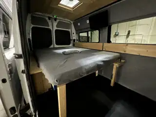 Vehicle image thumbnail, number 8
