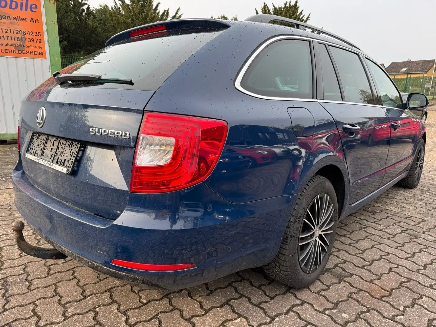 Vehicle image, number 3
