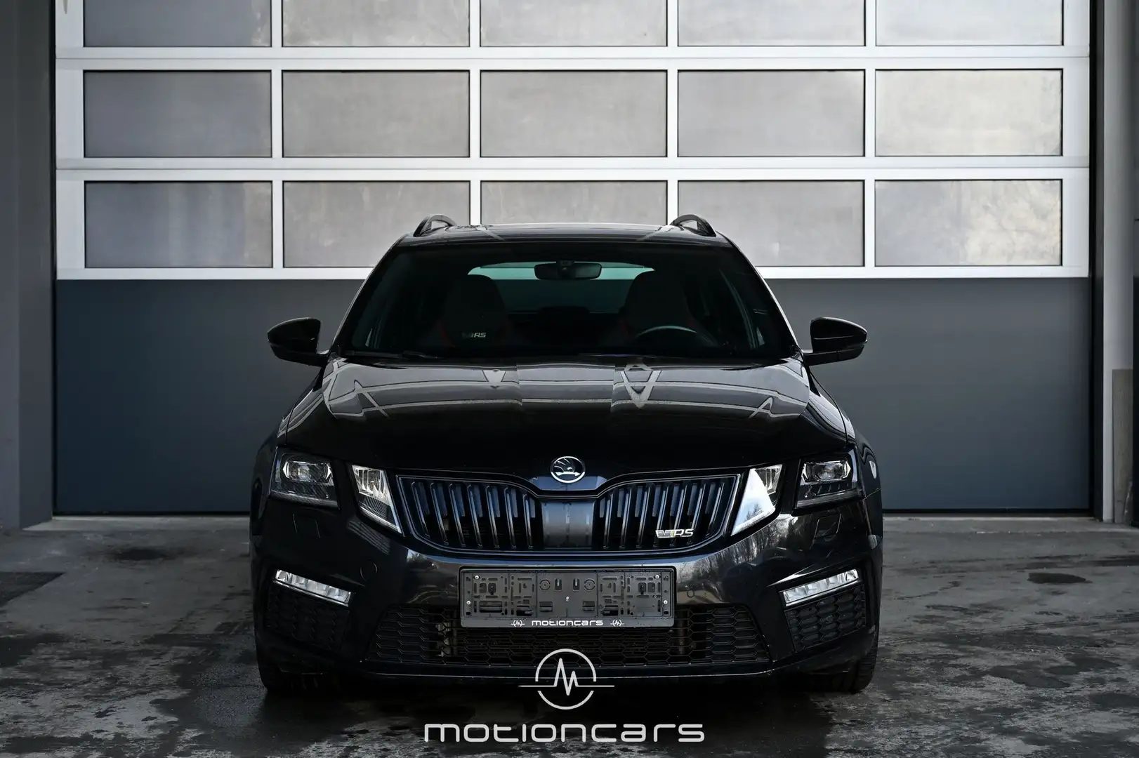 Vehicle image, number 3