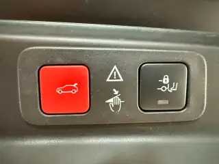 Vehicle image thumbnail, number 6