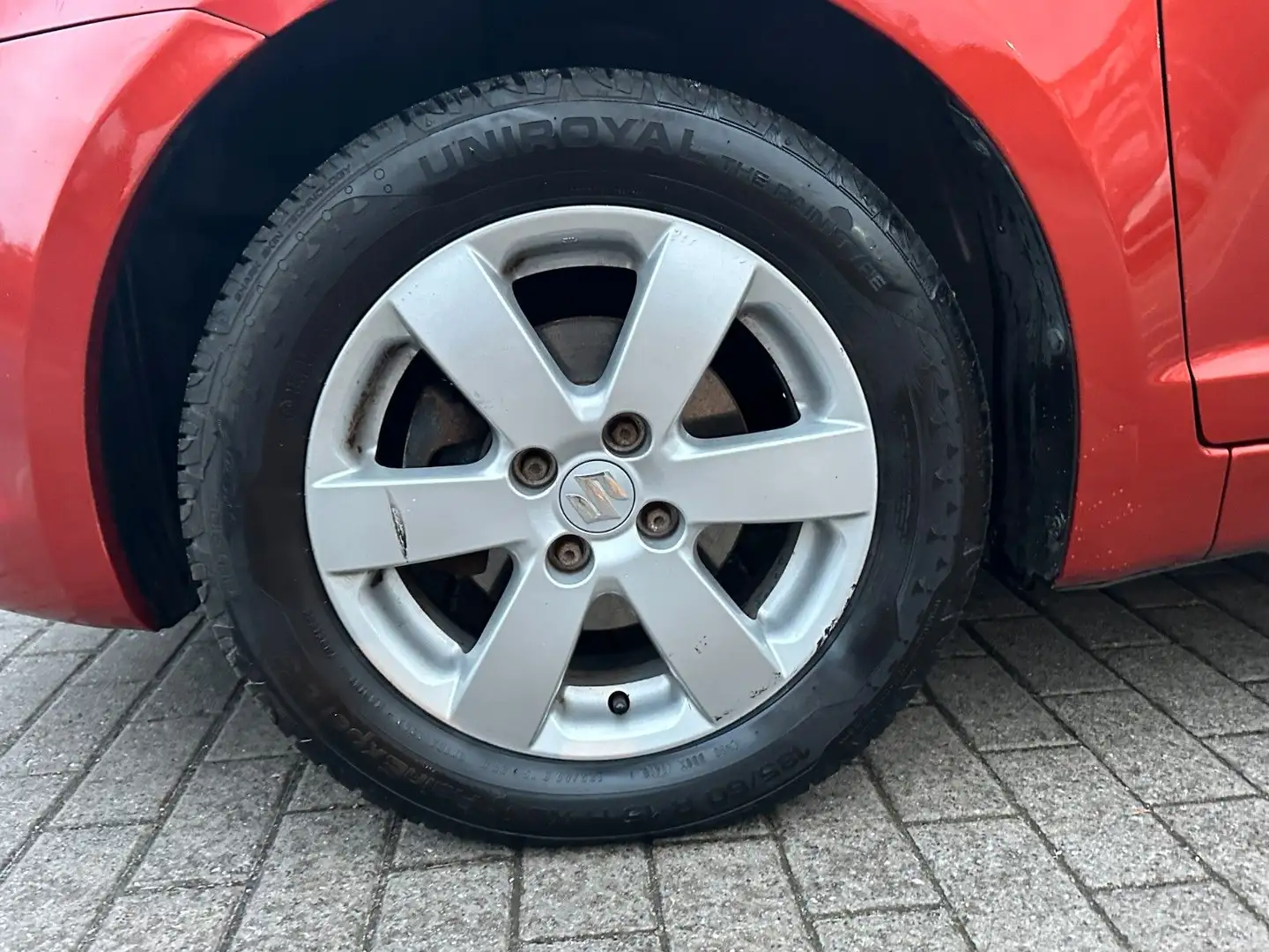 Vehicle image, number 10