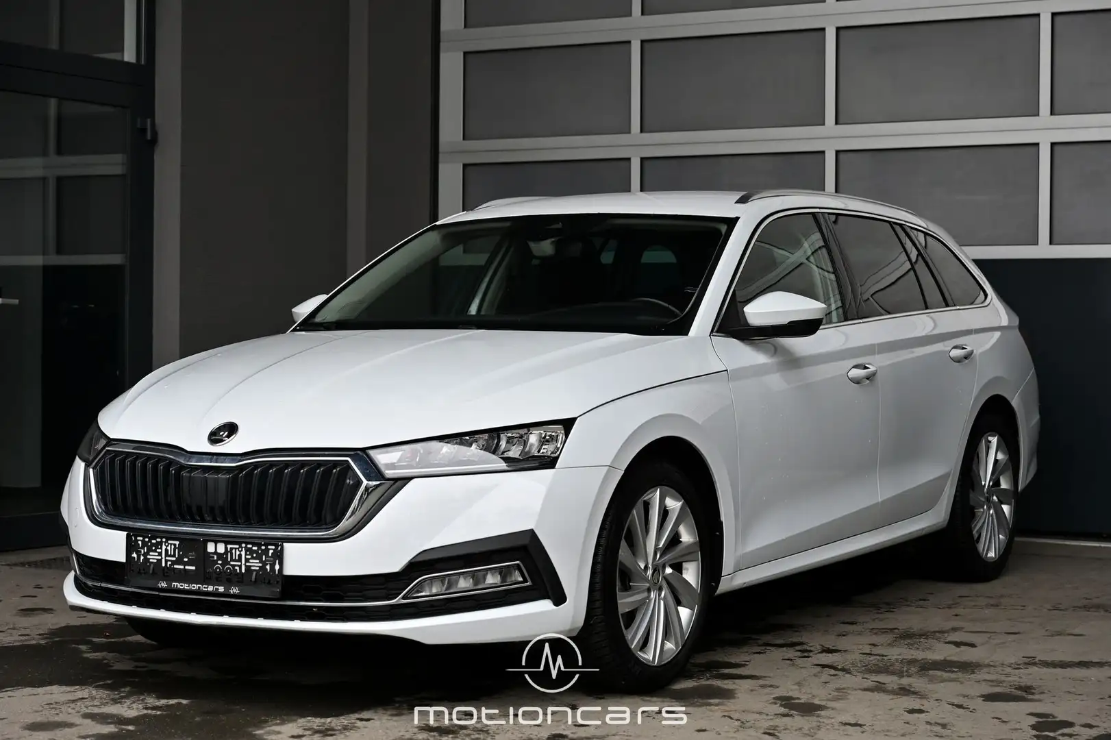 Vehicle image, number 1