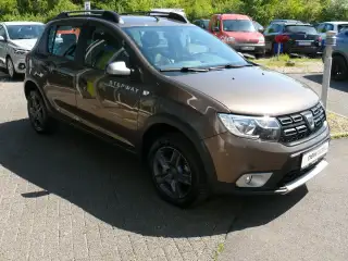 Vehicle image thumbnail, number 9