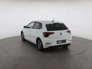 Vehicle image thumbnail, number 4