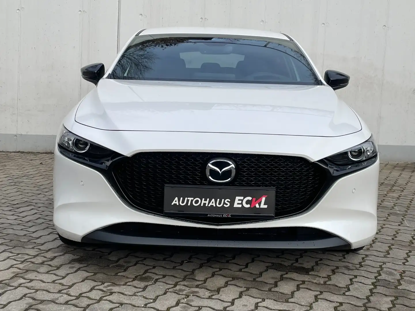 Vehicle image, number 4