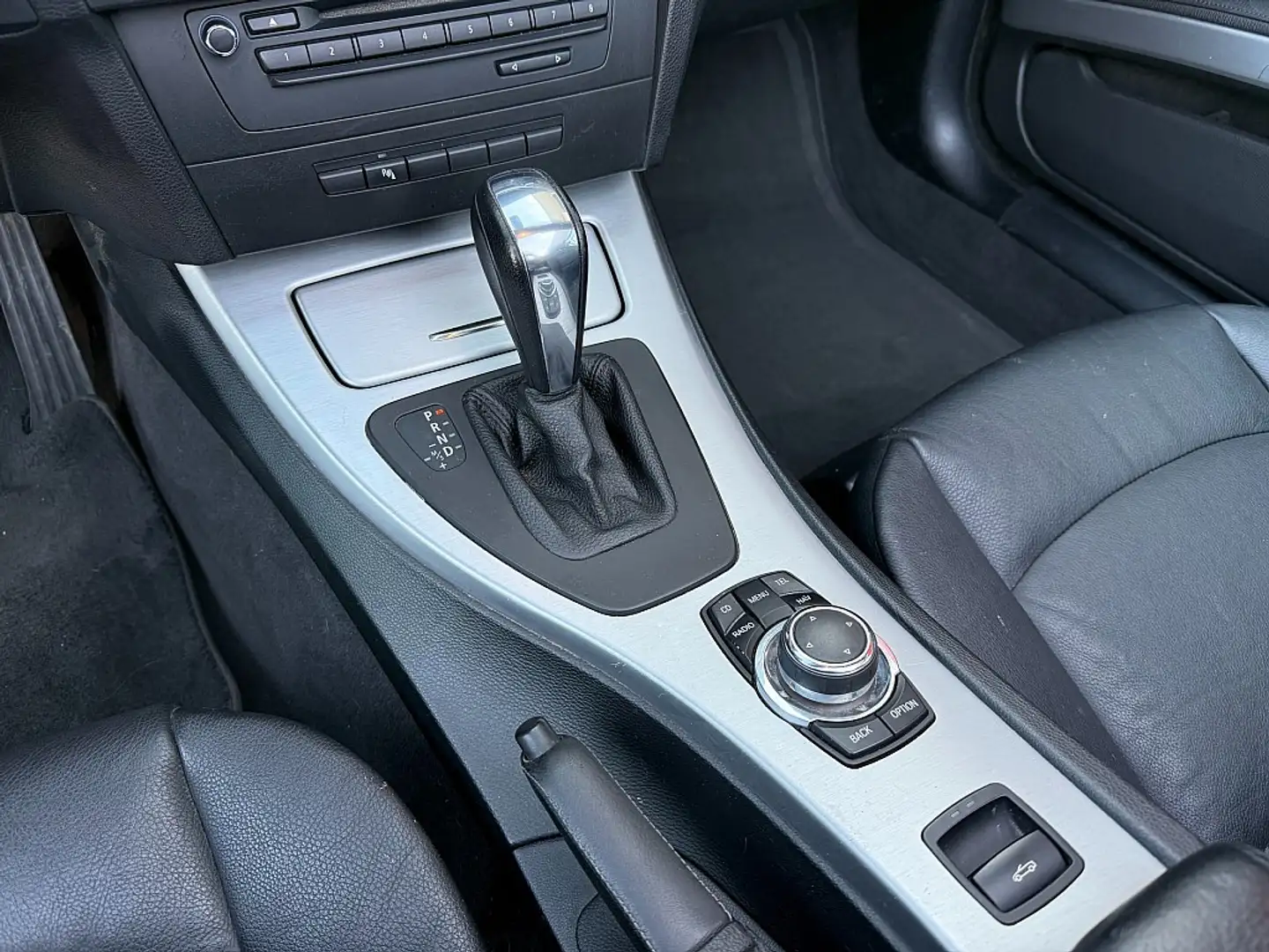 Vehicle image, number 13