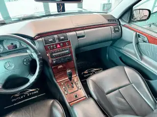 Vehicle image thumbnail, number 10