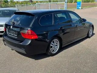 Vehicle image thumbnail, number 3