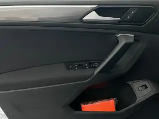 Vehicle image thumbnail, number 16