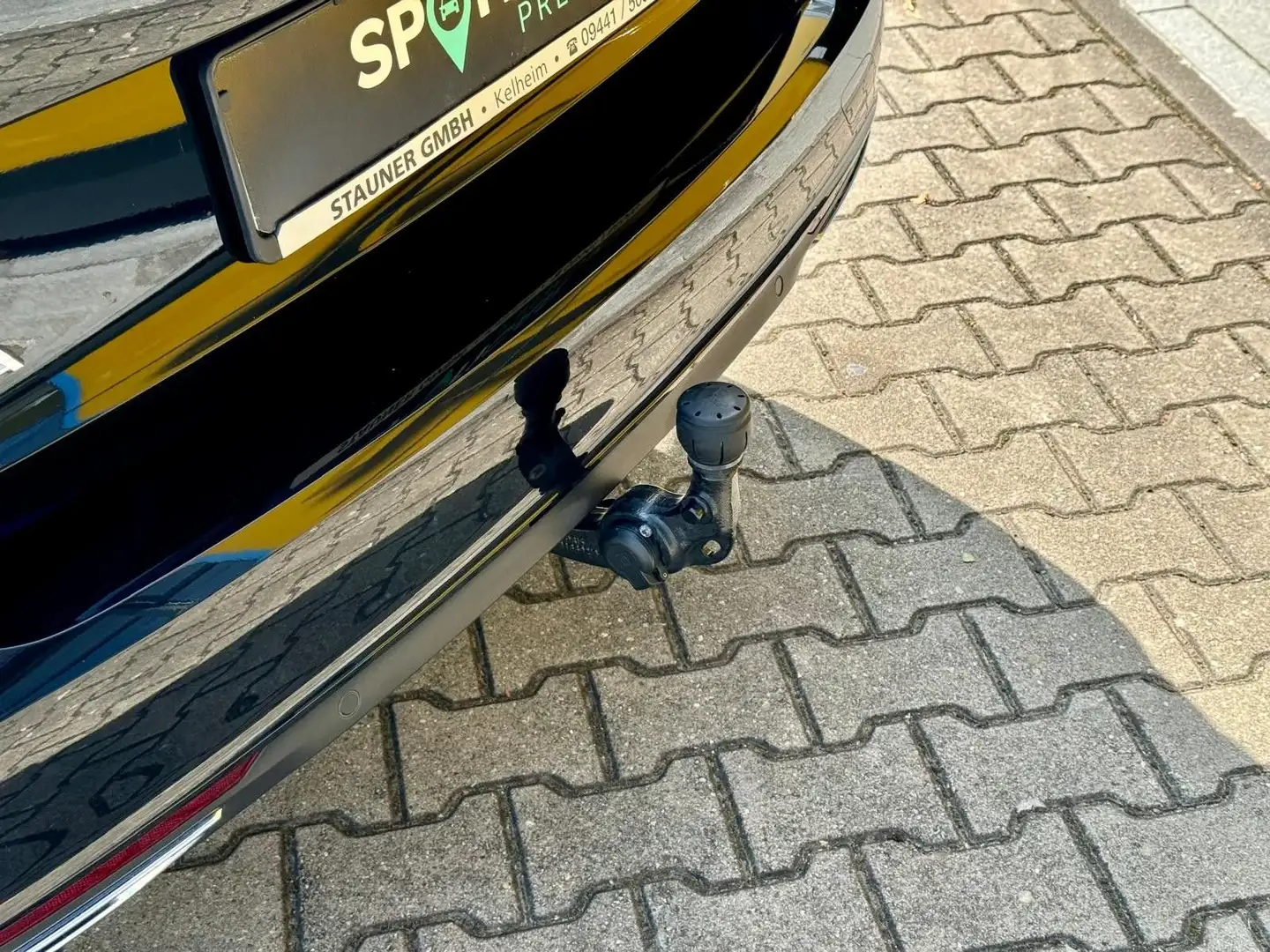 Vehicle image, number 28