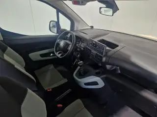 Vehicle image thumbnail, number 17