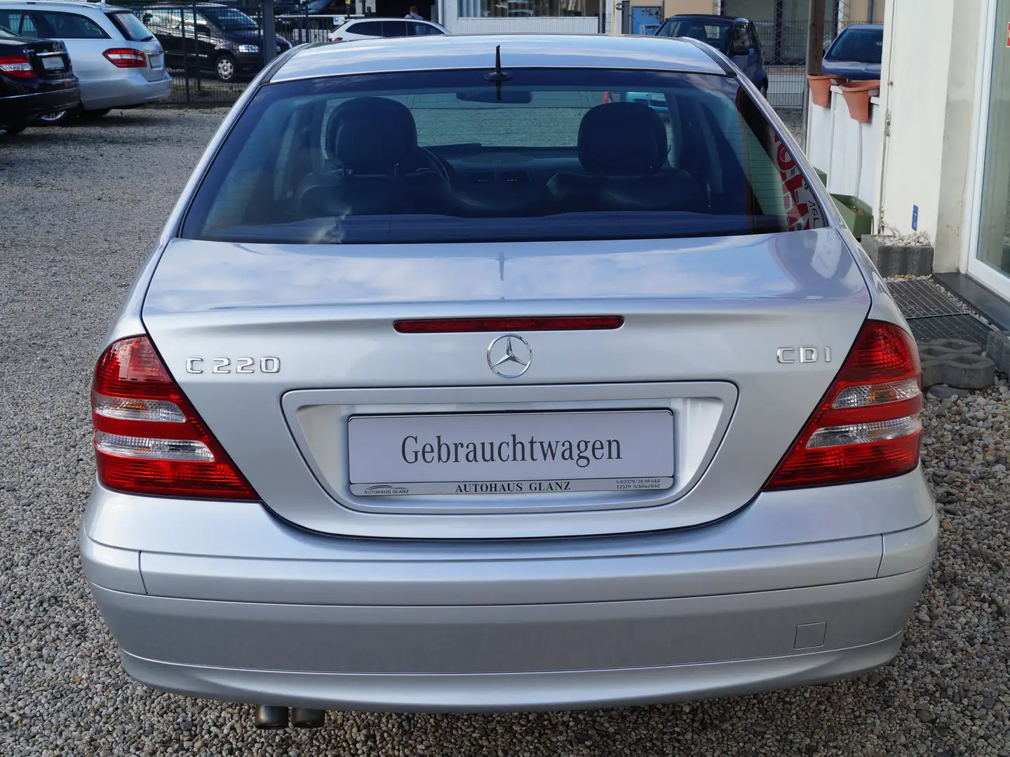 Vehicle image, number 4