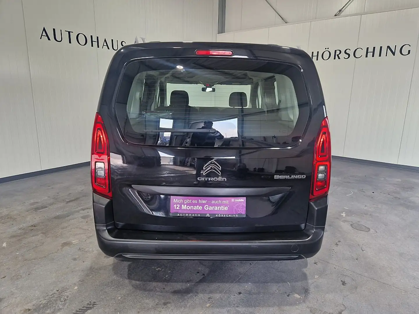 Vehicle image, number 5