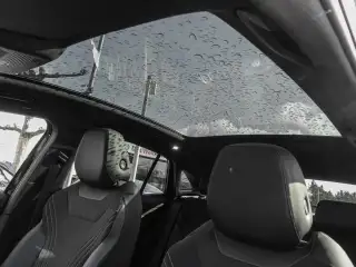 Vehicle image thumbnail, number 8