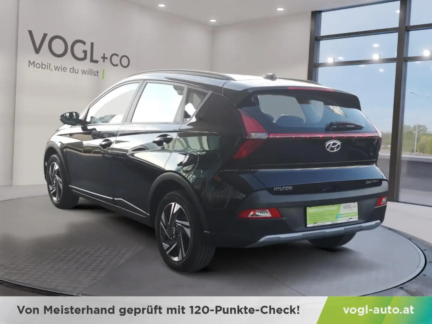 Vehicle image, number 3