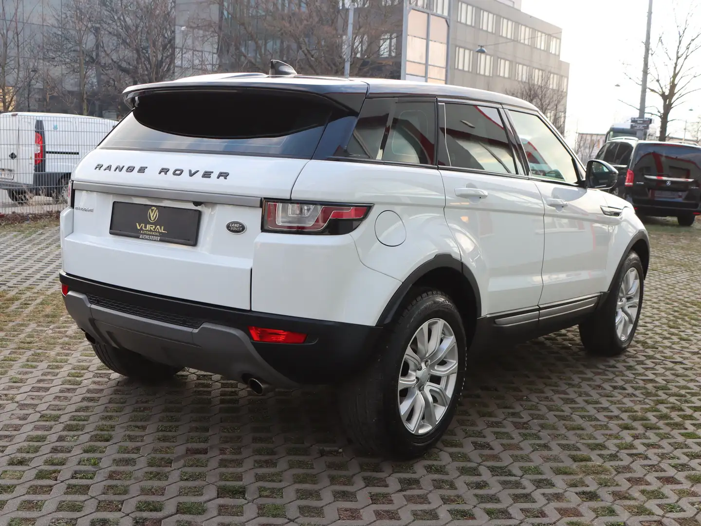 Vehicle image, number 5
