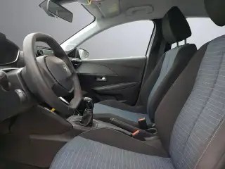 Vehicle image thumbnail, number 4