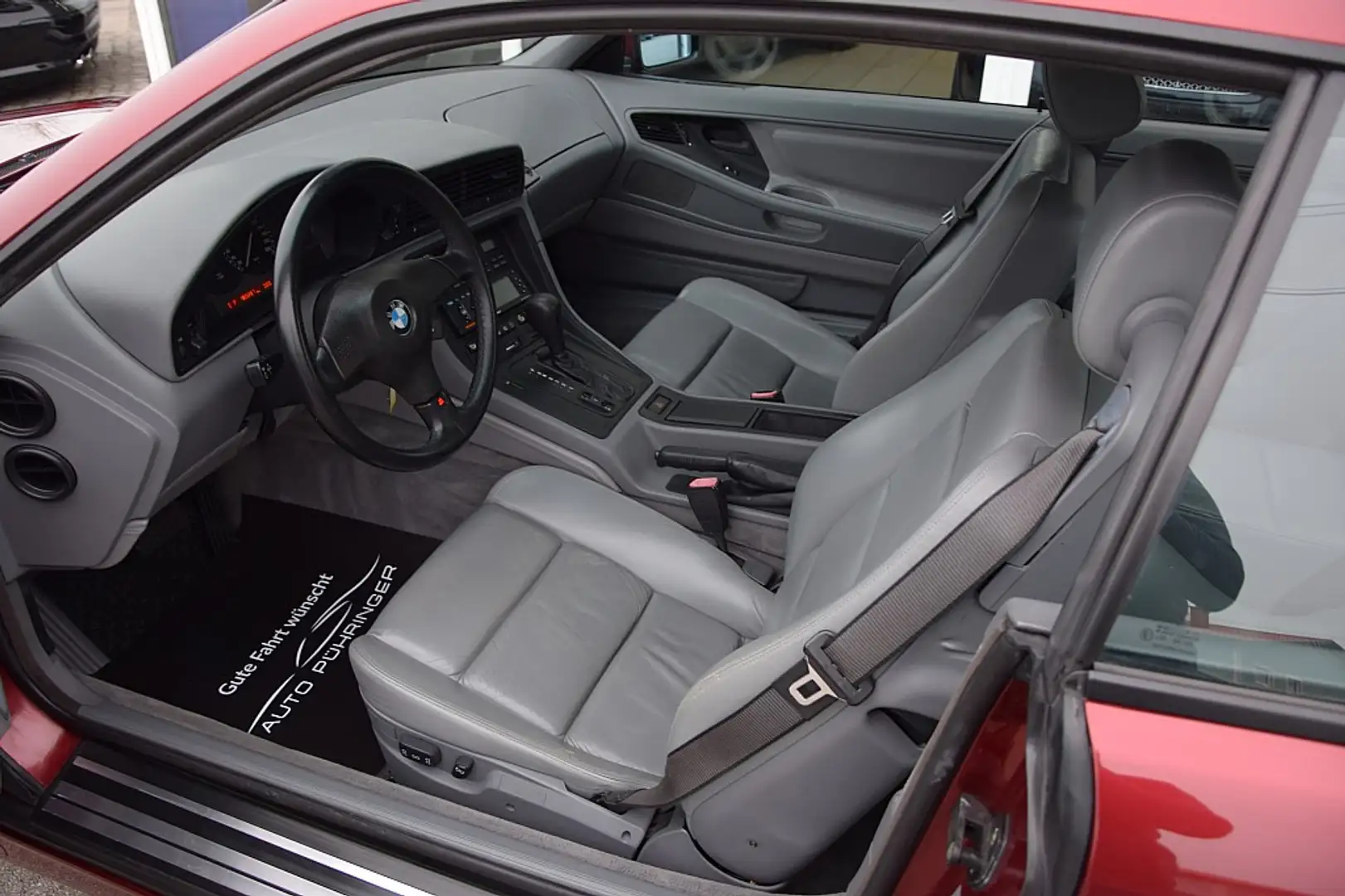 Vehicle image, number 4