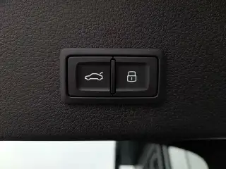 Vehicle image thumbnail, number 18