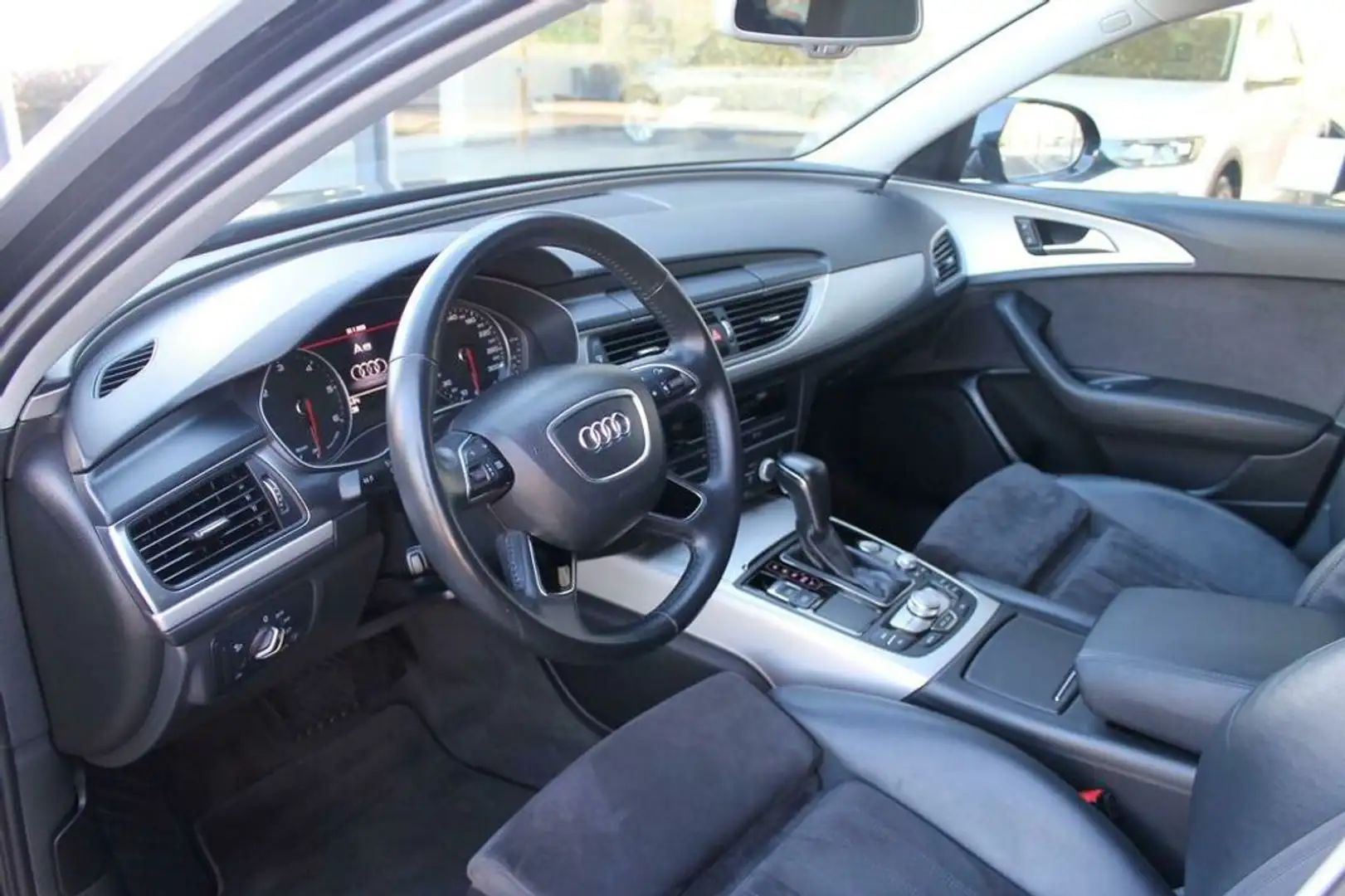 Vehicle image, number 7