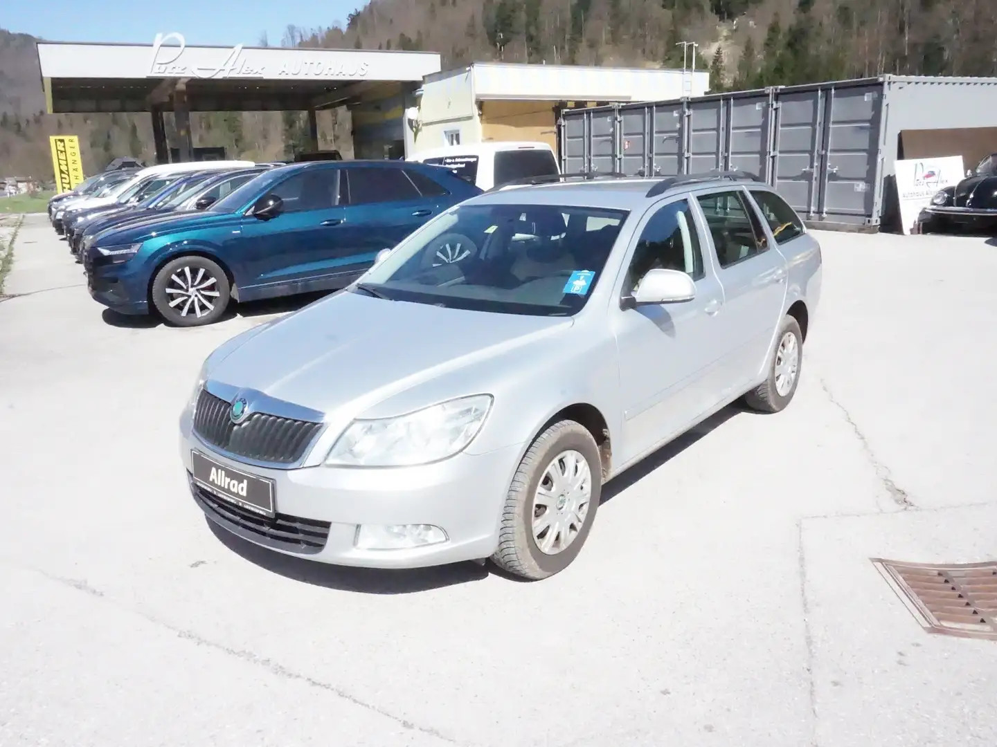 Vehicle image, number 2