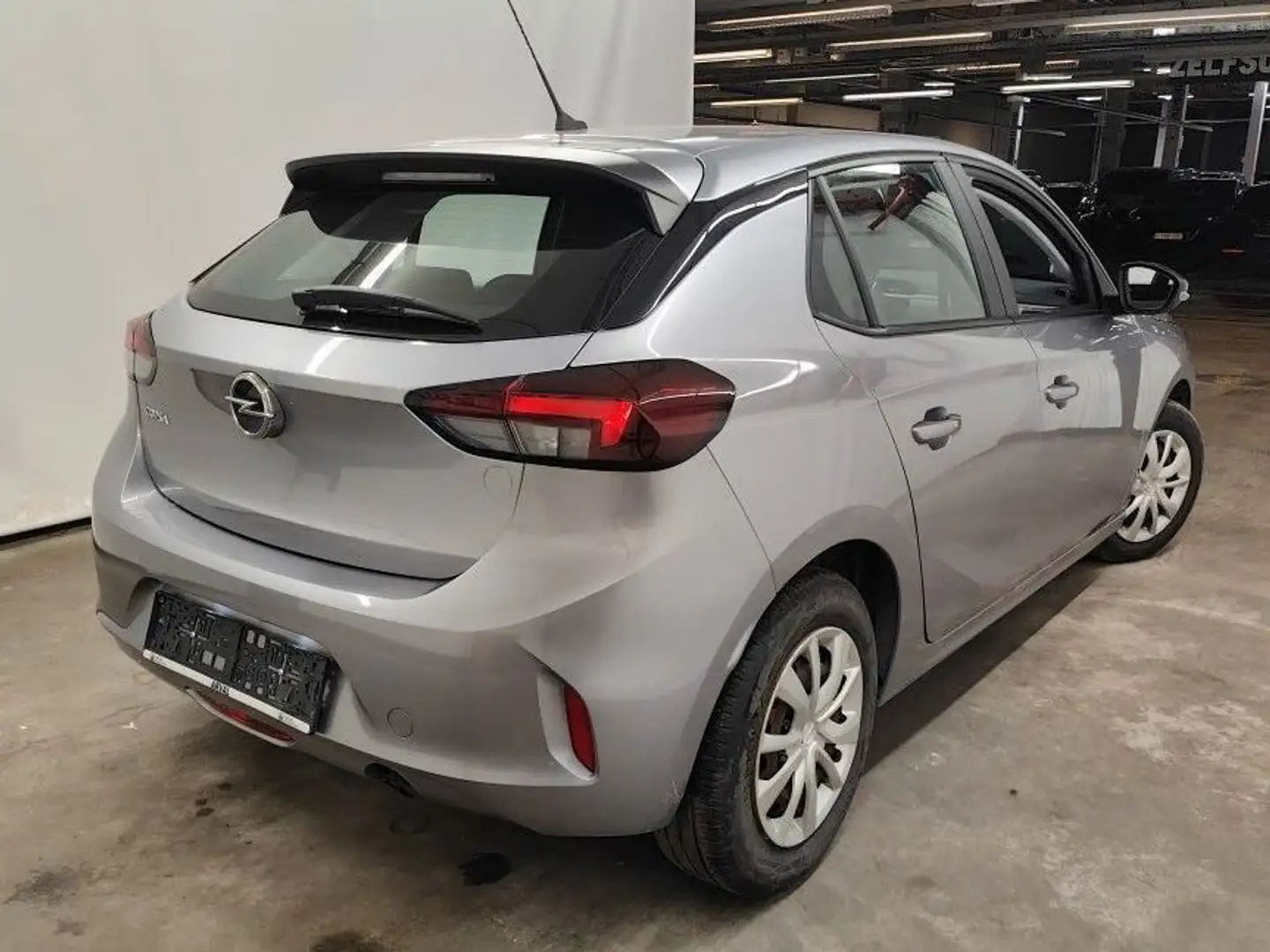 Vehicle image, number 2