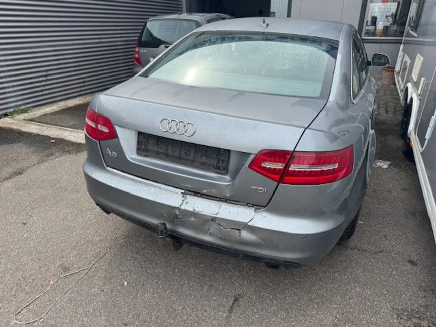 Vehicle image, number 4