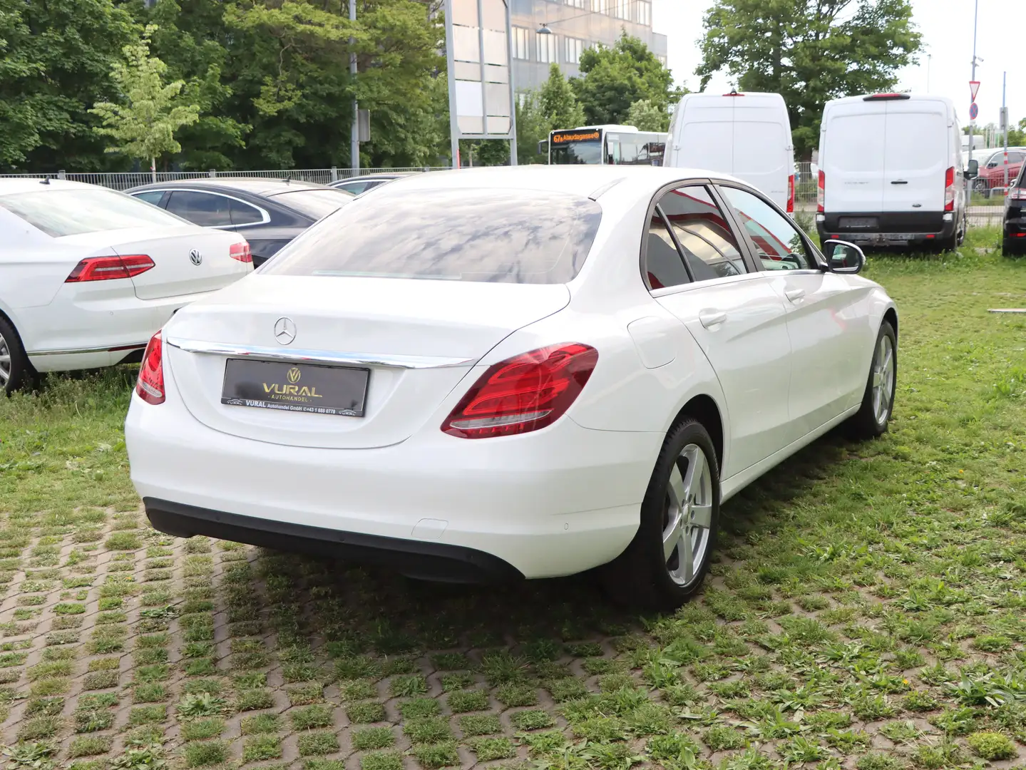 Vehicle image, number 5