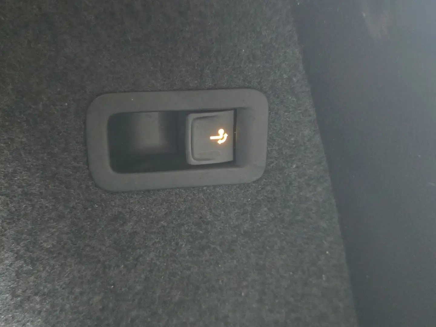 Vehicle image, number 14