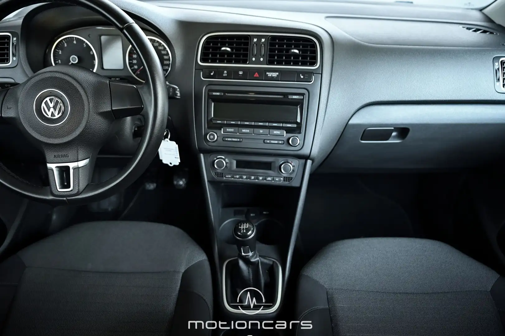Vehicle image, number 13
