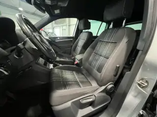 Vehicle image thumbnail, number 12