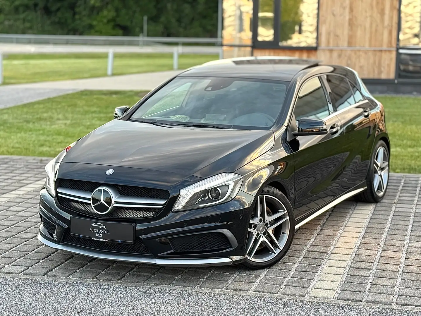 Vehicle image, number 7