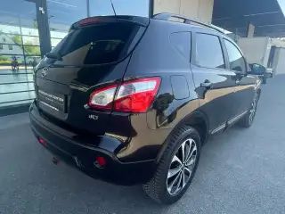 Vehicle image thumbnail, number 6