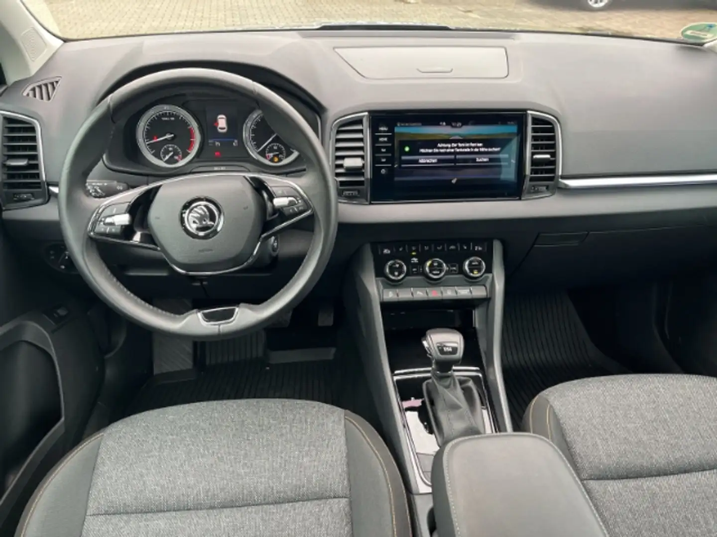 Vehicle image, number 8