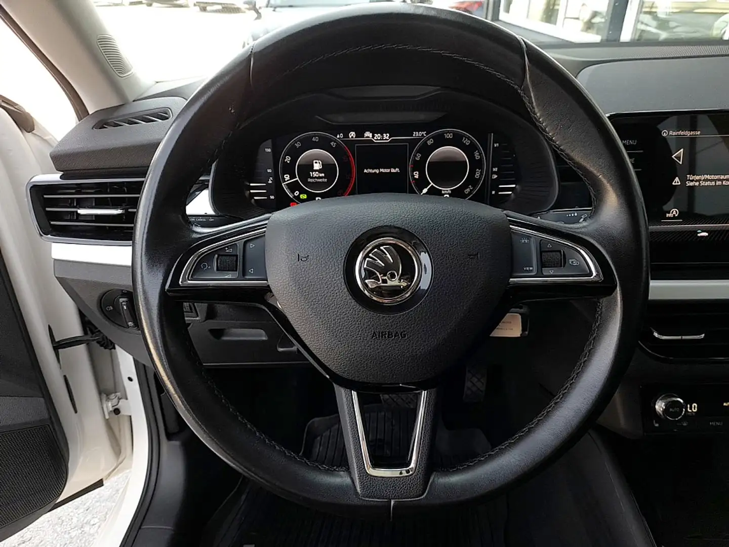 Vehicle image, number 8