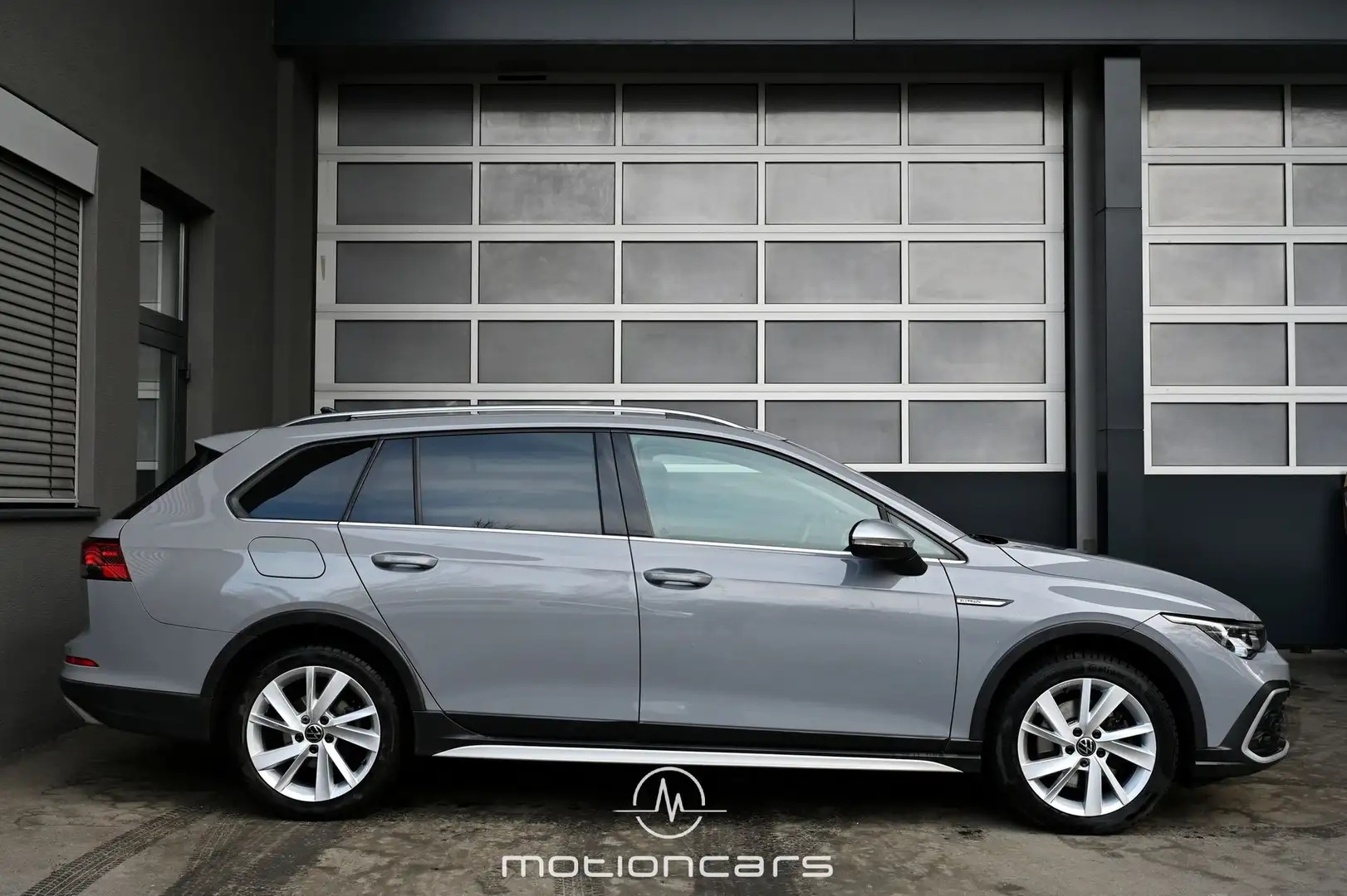 Vehicle image, number 5