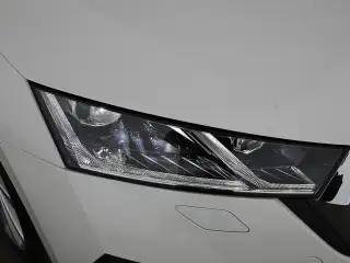 Vehicle image thumbnail, number 9