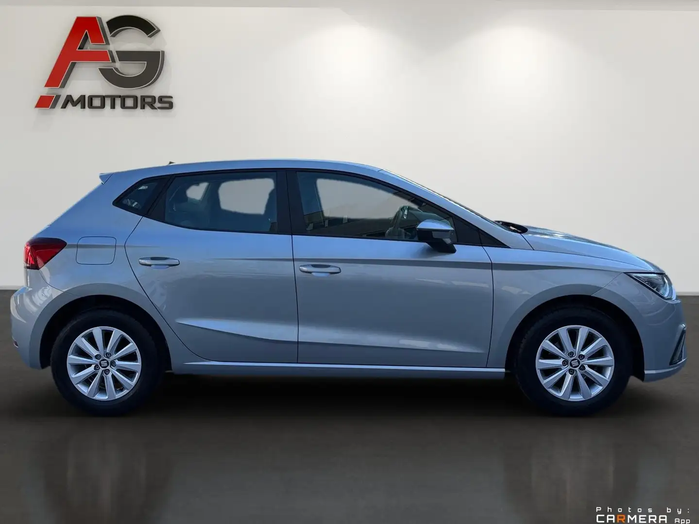 Vehicle image, number 4
