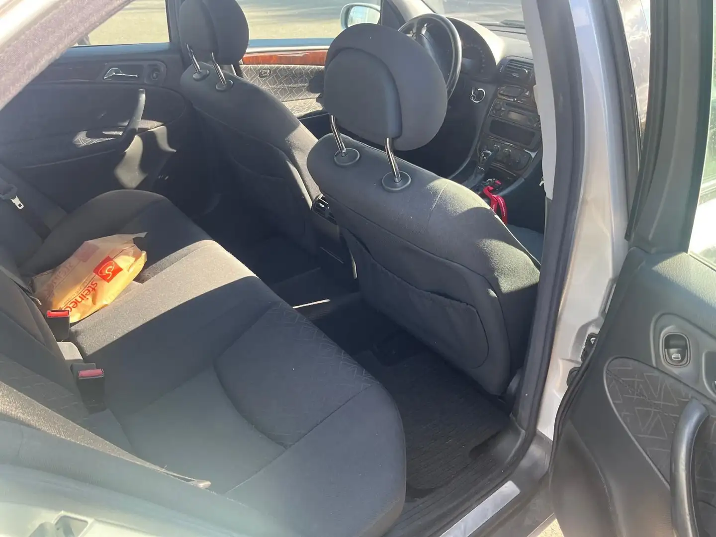 Vehicle image, number 7
