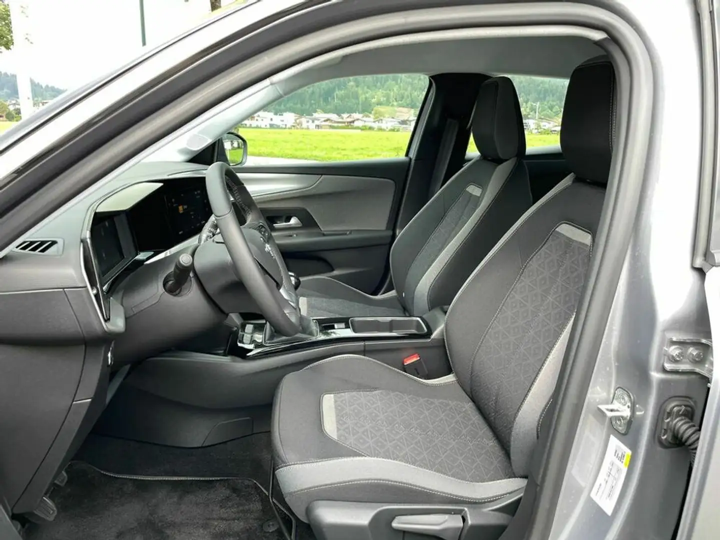Vehicle image, number 9