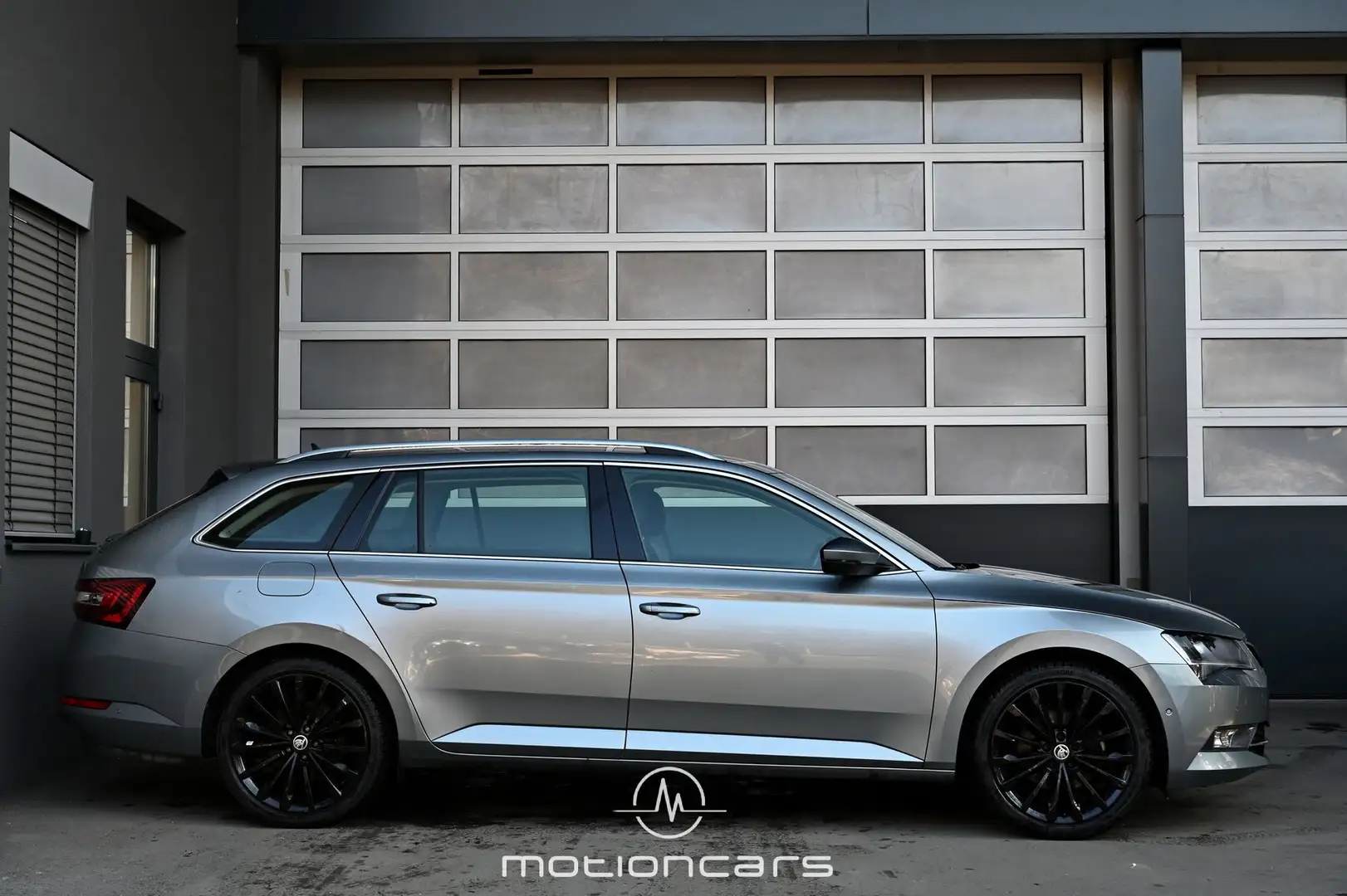 Vehicle image, number 5