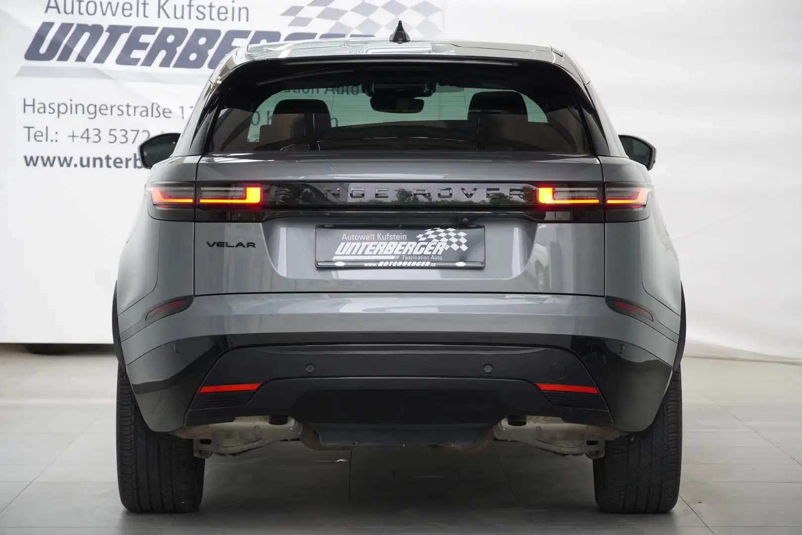 Vehicle image, number 10