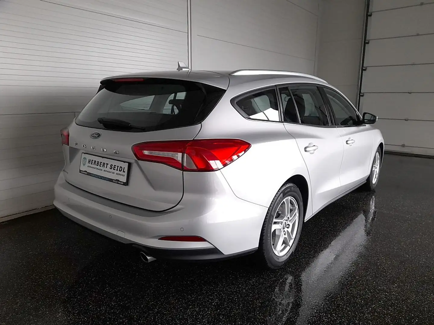 Vehicle image, number 2