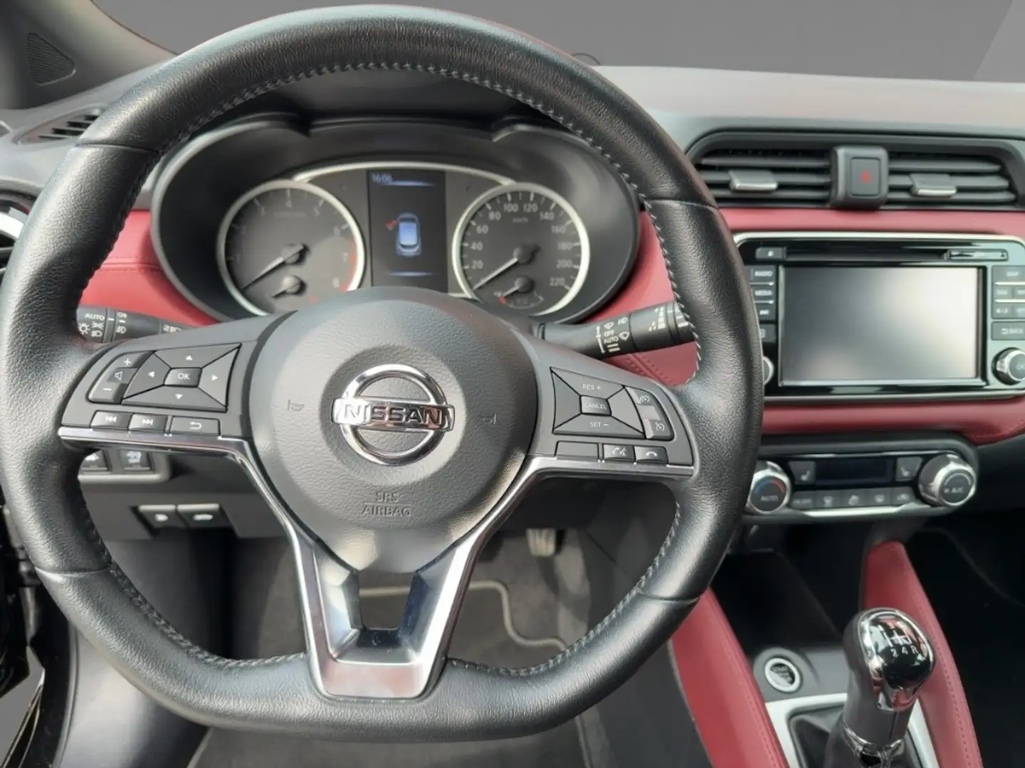 Vehicle image, number 9