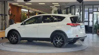 Vehicle image thumbnail, number 15